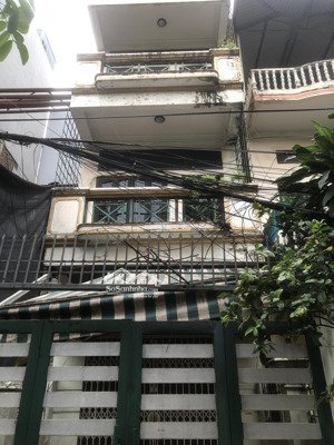 cho thuê cả tòa nhà 60mx3,5 tầng mặt đường 2 ô tô tránh, ngõ 90 khuất duy tiến. 25tr/tháng