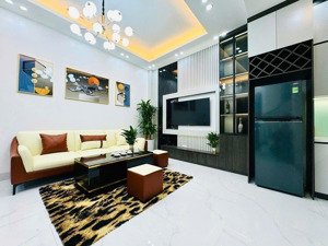 cần bán nhà phố thụy khuê 30m2, 5t mặt 4m , mới đẹp về ở ngay chỉ 8,5ty.... 1