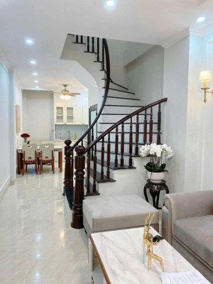 bán nhà do nha, xuân phương 36m2 tặng nội thất 5,65 tỷ