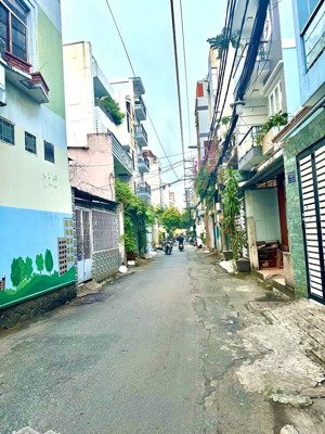 giảm mạnh 200tr - hẻm 6m xe 16 chỗ nhà mới 4 tầng (4pn) - dt: 4.2 x 16 (65m2) - nhỉnh 8 t