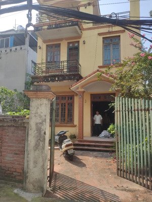 biệt thự sân vườn phố ngọc lâm, nhà 3t + sân vườn 200m giá 30 tỷ