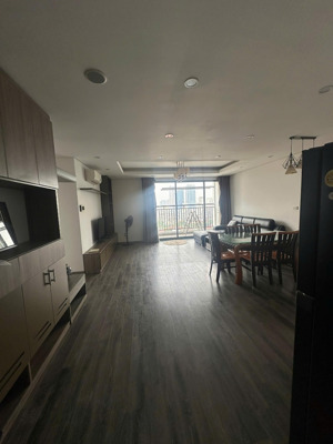 cho thuê căn hộ full đồ, 3 ngủ, 108m2 giá 26tr tại hong kong tower