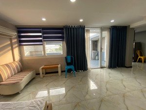 cho thuê penhouse 65m2, full nội thất cao cấp, ql13, thủ đức