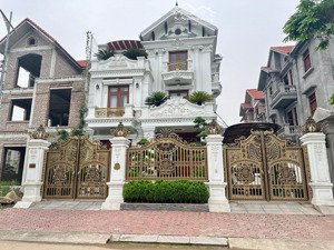 bán gấp biệt thự vườn hồng khu đô thị phú lương 240m2, mt: 12m, vị trí đắc địa nhỉnh 40 tỷ, mtg