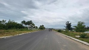 bán lô 2 mt đường 10m5 tân lưu và phạm thận duật, gần biển tân trà, ngũ hành sơn - giá 8,5 tỷ/151m2