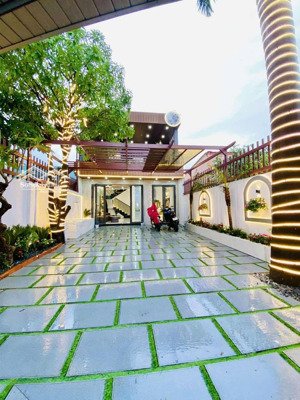 villa sân vườn nghỉ dưỡng giữa lòng nhà bè