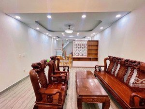 nhà mặt tiền tặng full nội thất linh xuân, tp thủ đức