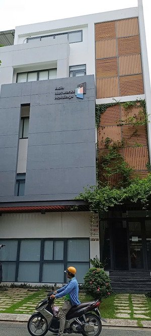 văn phòng thảo điền q2 ven sông chỉ 30tr/ tháng, 85m2, nhân viên bảo vệ 2 lớp 24/7, đỗ xe miễn phí