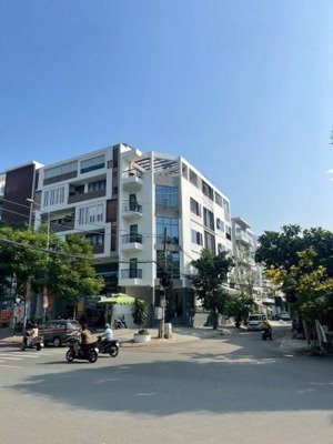 1 căn duy nhất mt đặng thùy trâm bt - 4.5 x 22 - 4 tấm rưỡi -hđt 40tr/th giá 17.9 tỷ lh 