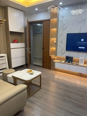 cần bán căn chung cư 1 ngủ tòa mới 30t nam trung yên