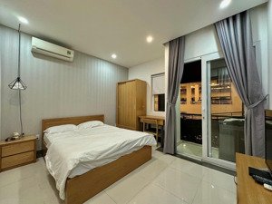 cho thuê 1 phòng ngủ ban công đầy đủ nội thất - gần tropic garden giáp bình thạnh