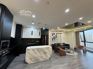 cho thuê căn hộ 3pn2vs diện tích 130m2 full nội thất mới tinh tại royal city giá chỉ 25tr/tháng