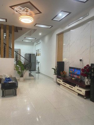 bán nhà 3 tầng đường lực hành gần chợ ,trường và sân bóng đằng lâm