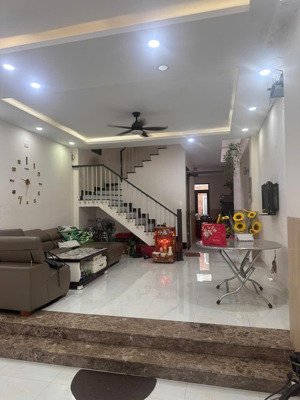 bán nhà mặt tiền nguyễn thới bưng (b8) vcn phước hải, nha trang. giá bán 11 tỷ.