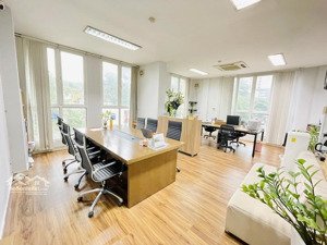 sàn văn phòng 120m2 full nội thất lô góc 2 mặt kính giá thuê cực rẻ chỉ từ 19triệu