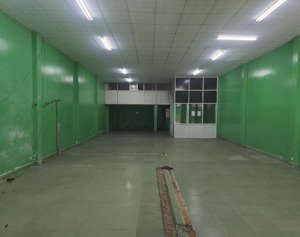 cho thuê kho, xưởng 10x20m + gác lửng đúc, đ. lê trọng tấn