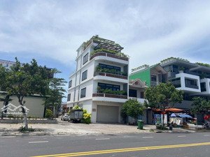 hot!!! lô 3 mặt tiền hoàng sa view trực diện biển vị trí đắc địa sẵn nguồn thu cực tốt