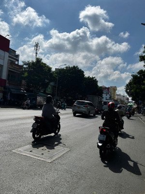 nhà mặt tiền kinh doanh sung đ. hòa bình đối diện đầm sen (4x13m) 3 lầu giá 14.49 tỷ
