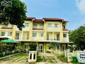 Bán nhà tại khu biệt thự Oasis phường An Phú, Thuận An, Bình Dương
