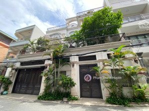 bán gấp nhà mặt tiền ngay đường phổ quang p2 tân bình dt 10x18 nhà 5 tầng khu sân bay tân sơn nhất