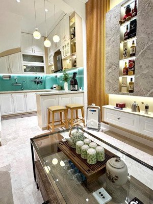 cực phẩm ! phố trần quang diệu,ngõ thông 2 mặt thoáng gần phố,nhà dân xây mới đẹp ở ngay 45 m2 *5t