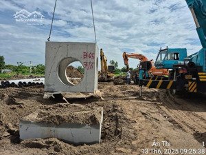 thu hồi vốn bán gấp căn liền kề 85m2, xây 4 tầng, mt 5m, mặt đường 20m, thị trấn ân thi hưng yên