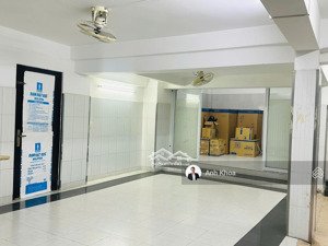 mặt bằng kinh doanh 60m2. ngay nút giao nam kỳ khởi nghĩa-điện biên phủ. lối đi riêng. chỉ 12 triệu