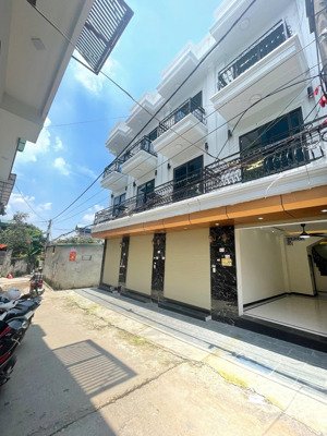 bán nhà kinh doanh, ô tô đỗ cửa tại phụng châu, chương mỹ, hà nội. 41m2x4 tầng