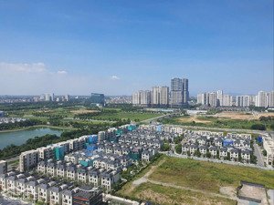 căn góc 3pn view hồ starlake tầng trung 6th element đẹp tuyệt giá thoả thuận. lh: 