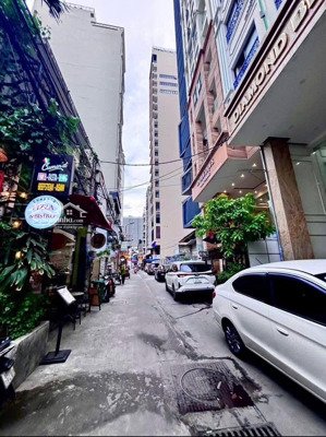 bán nhà nguyễn thị minh khai 15pn đang kinh doanh cho thuê tốt ngang đẹp 7,8m