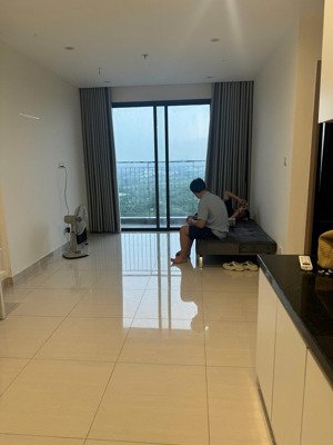 chinh chủ bán căn hộ vinhome grand park q9 60m2 2phong ngủ sổ hồng giá 2t9. lh 