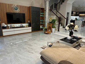 vị trí đắc địa! hẻm xe hơi nam kỳ khởi nghĩa, p. vts, q3. dt: 10,4x10m (cn 99m2) 5 tầng. chỉ 22 tỷ