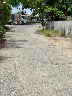 bán lô đất kiệt 3m trần đại nghĩa , sát đường chính. gần chợ non nước