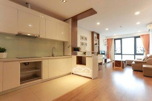 chính chủ cho thuê 2 ngủ full đồ siêu đẹp hiện đại chung cư mipec long biên giá 15 triệu:0916393862