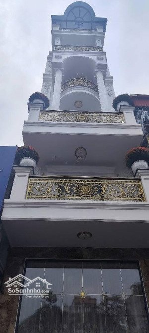 bán nhà gần bệnh viện tâm anh- thang máy- gara oto. dt:65m2,mt:4m,6 tầng. giá thương lượng