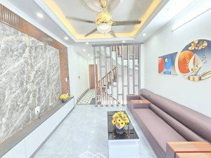 chính chủ nhà phố tây trà 57m2 5 tầng giá chào chỉ 6.8 tỷ! vị trí cực đẹp ngõ thông