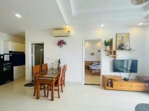 cho thuê căn 2 phòng cc vũng tàu melody 73m2, giá 9 triệu/ tháng. lh e yến 