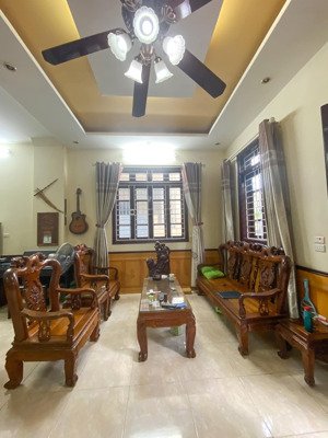 bán nhà lạc long quân, gần phố, lô góc 3 thoáng