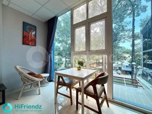 studio cao cấp - ngay mặt tiền ngô gia tự q10. full nội thất 40m2, view kính, cửa sổ trời