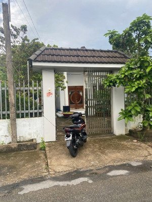 gia đình đi nước ngoài cần bán gấp nhà vườn tại bình chánh