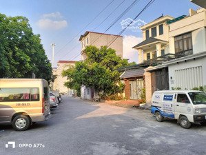 bán gấp nhà 7tầng thang máy vi vu ô tô 7chỗ vào nhà dễ như ăn kẹo