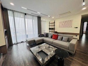 cho thuê cc 4pn, giá từ 19tr, trong khu đô thị ciputra, sẵn full nội. oto để thoải mái.