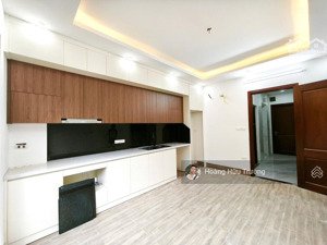 bán nhà lạc long quân dt 55m2 5 tầng thang máy - nhà mới ở ngay - cách ô tô 25m