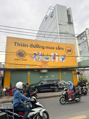 kẹt giảm 15 tỷ về 117 tỷ bán khuôn đất hiếm 10m x 32m ngay đường phan đăng lưu, khu xây cao tầng