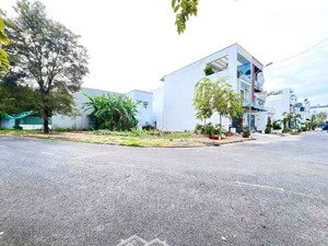 bán nền gốc 172 m2 đường số 2 và 8 khu văn hoá tây đô
