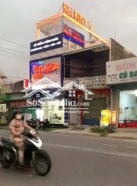 chủ gửi bán căn nhà mặt tiền d1- ngay chợ đêm d5, trường mầm non ...