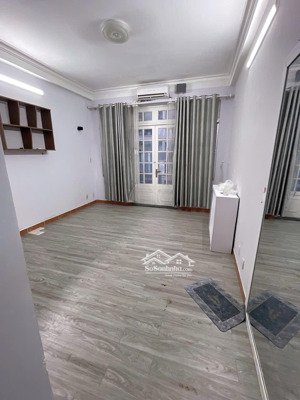 cho thuê nhà mặt tiền hoa lan, p.2, q. phú nhuận. dt 4x16m. trệt 3l. giá 35 triệu