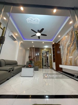 bán nhà 75 m2 x 6 tầng x 12.3 tỷ. cầu diễn, từ niêm. thang máy. đường trước nhà rộng 5,5m .gần phố.