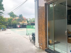 nhà 4 tầng gần chợ, trường cấp 1-2