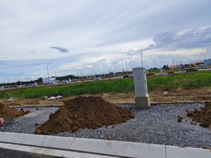 bán đất 5x16 gần mặt tiền đường lê văn lương